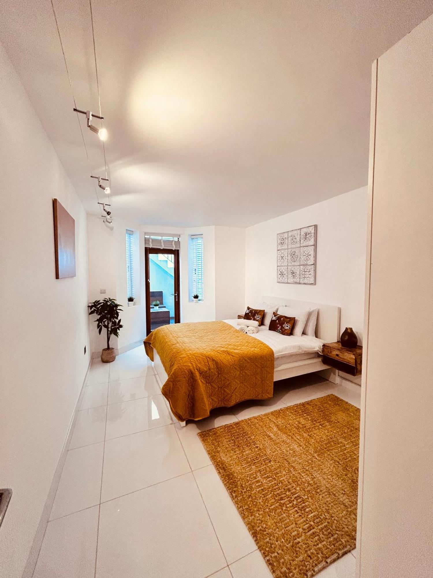 Stunning Spacious B.Apt. Slps.4 Londra Exterior foto