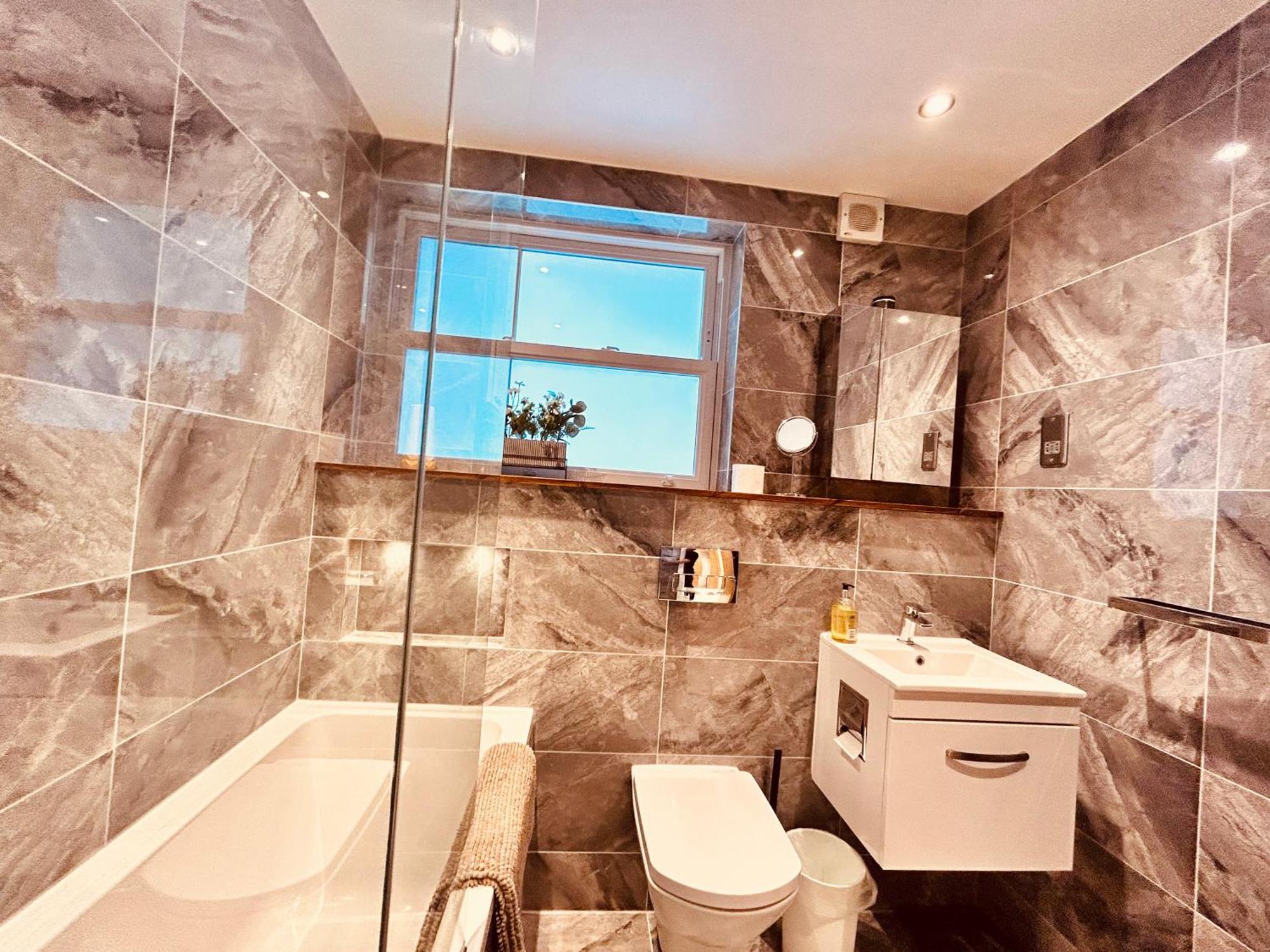 Stunning Spacious B.Apt. Slps.4 Londra Exterior foto